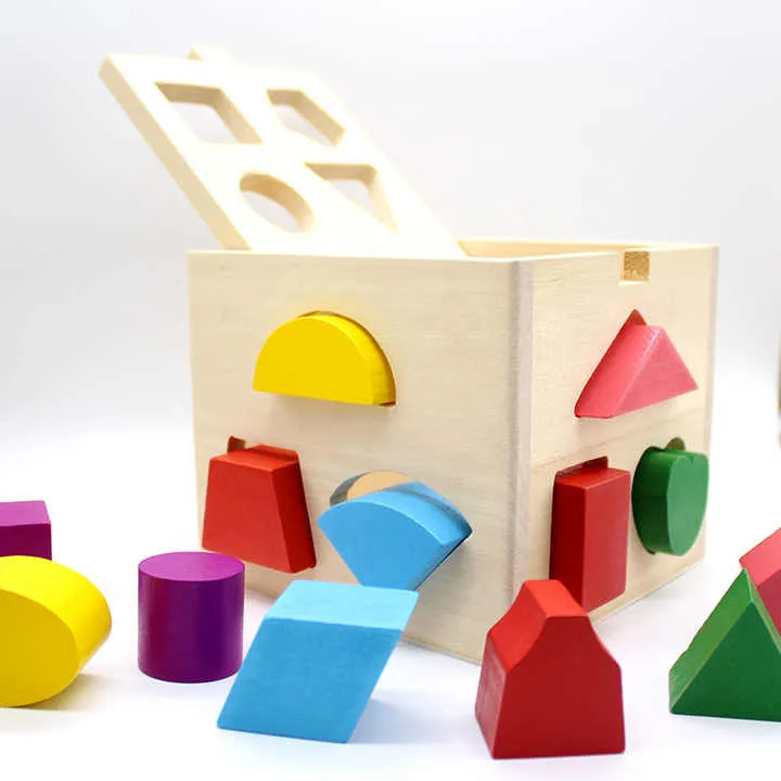 -صندوق ذكاء خشبي جديد لعبة تعليمية للأطفال . New Wooden Intelligence Box Educational Toy for