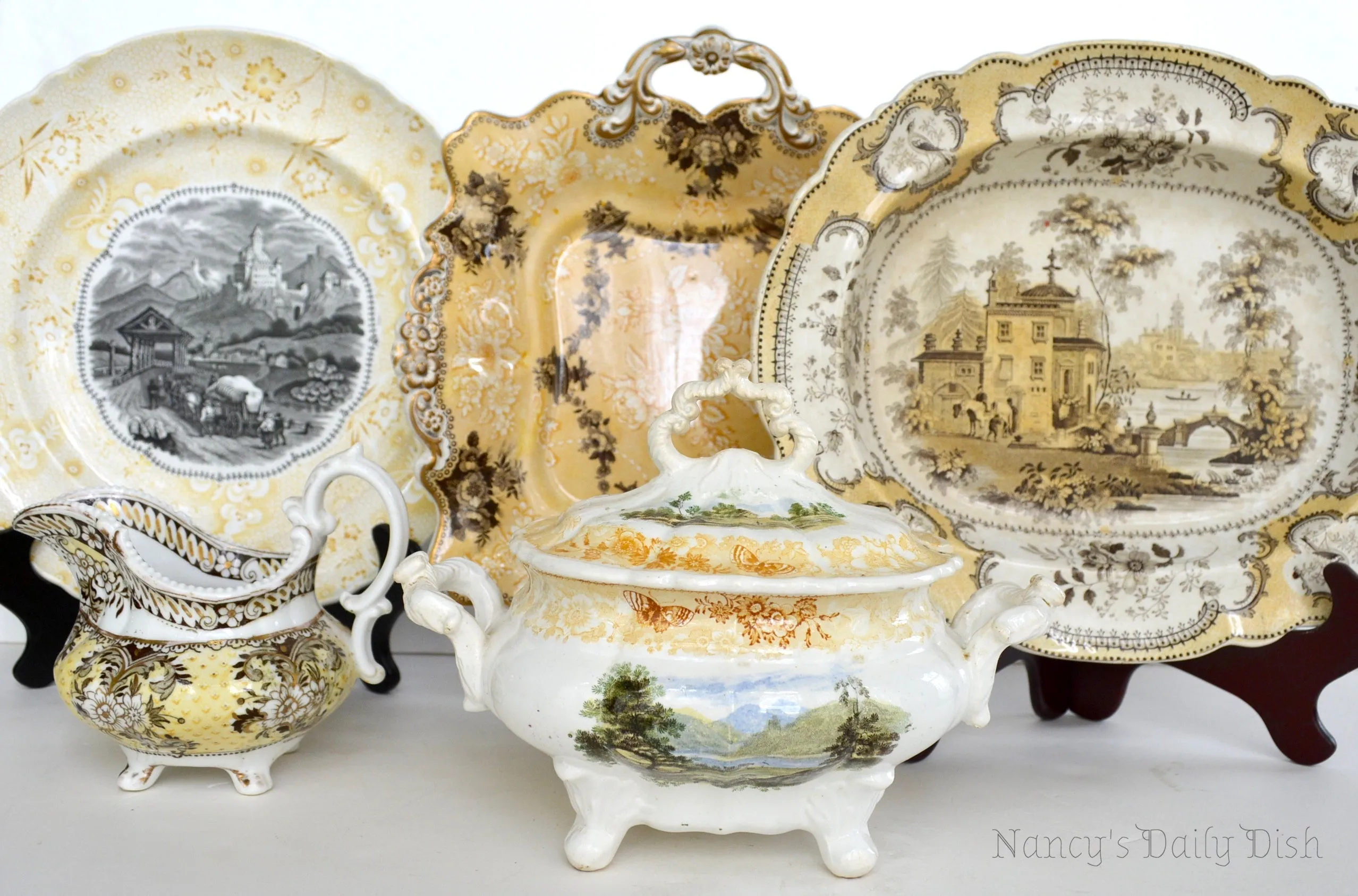 Circa 1835 Rare Yellow Two Color Transferware Handled Serving Tray Plate Bon Bon Dish Etruscan Festoon Ridgway