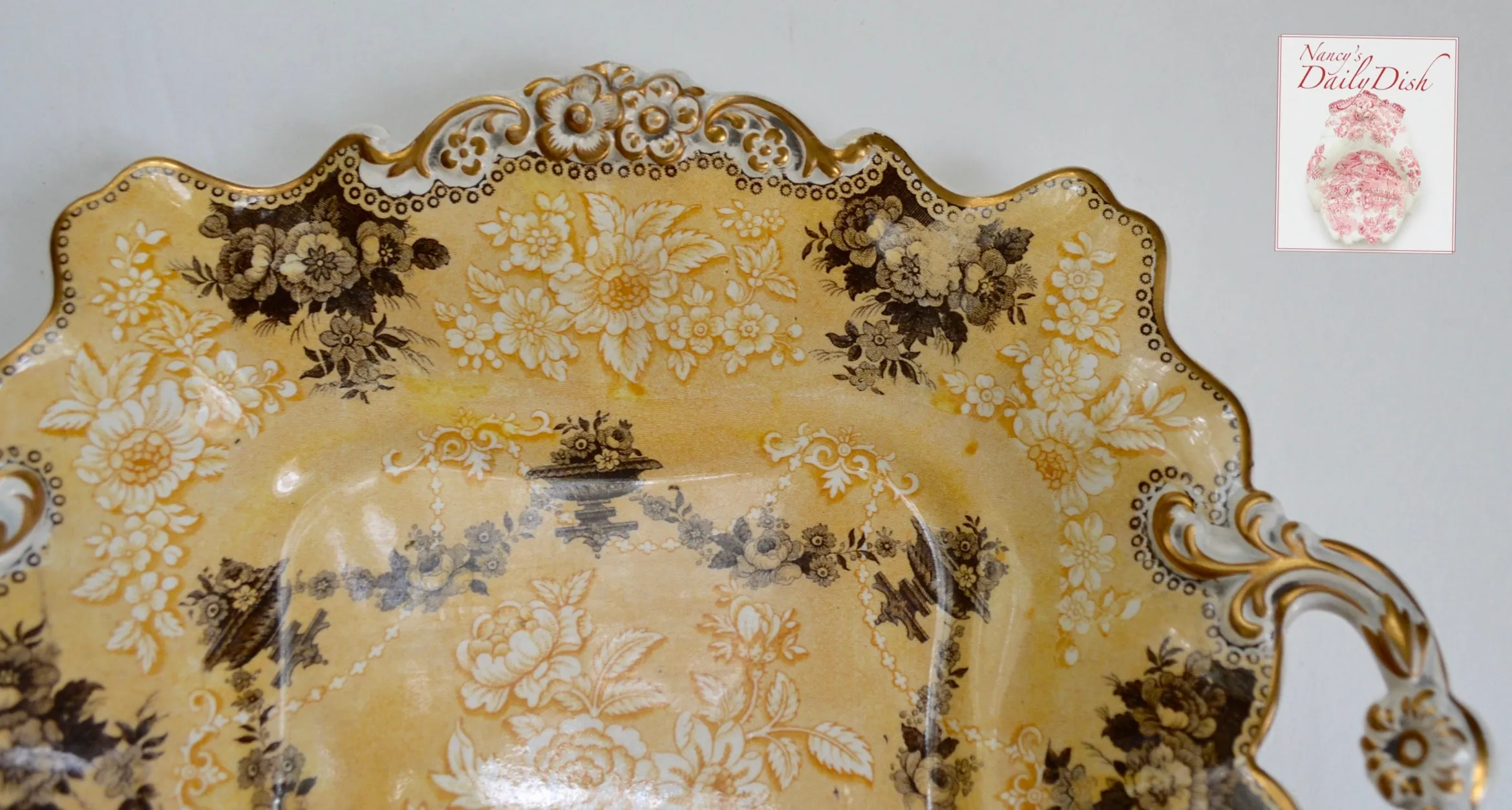 Circa 1835 Rare Yellow Two Color Transferware Handled Serving Tray Plate Bon Bon Dish Etruscan Festoon Ridgway