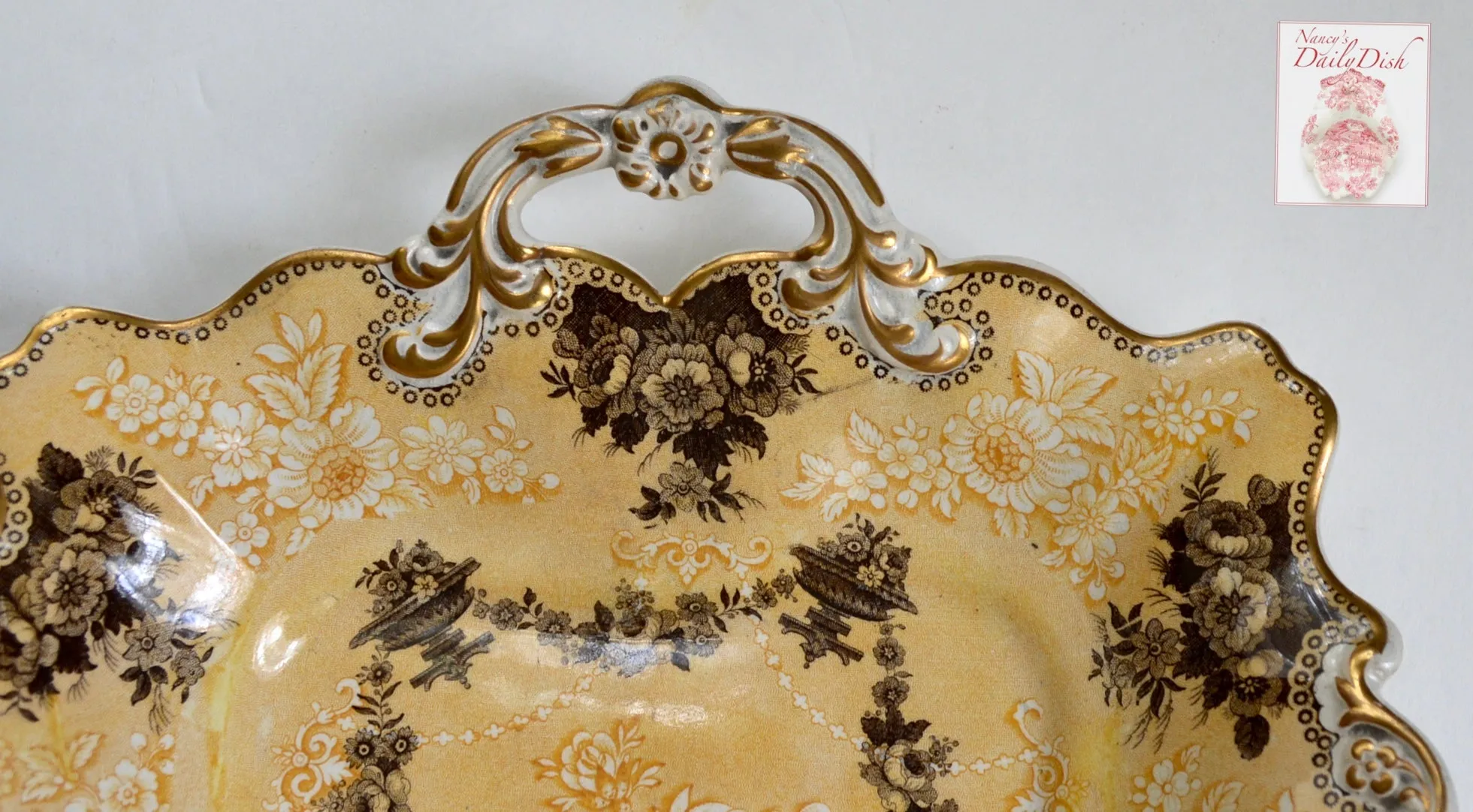 Circa 1835 Rare Yellow Two Color Transferware Handled Serving Tray Plate Bon Bon Dish Etruscan Festoon Ridgway