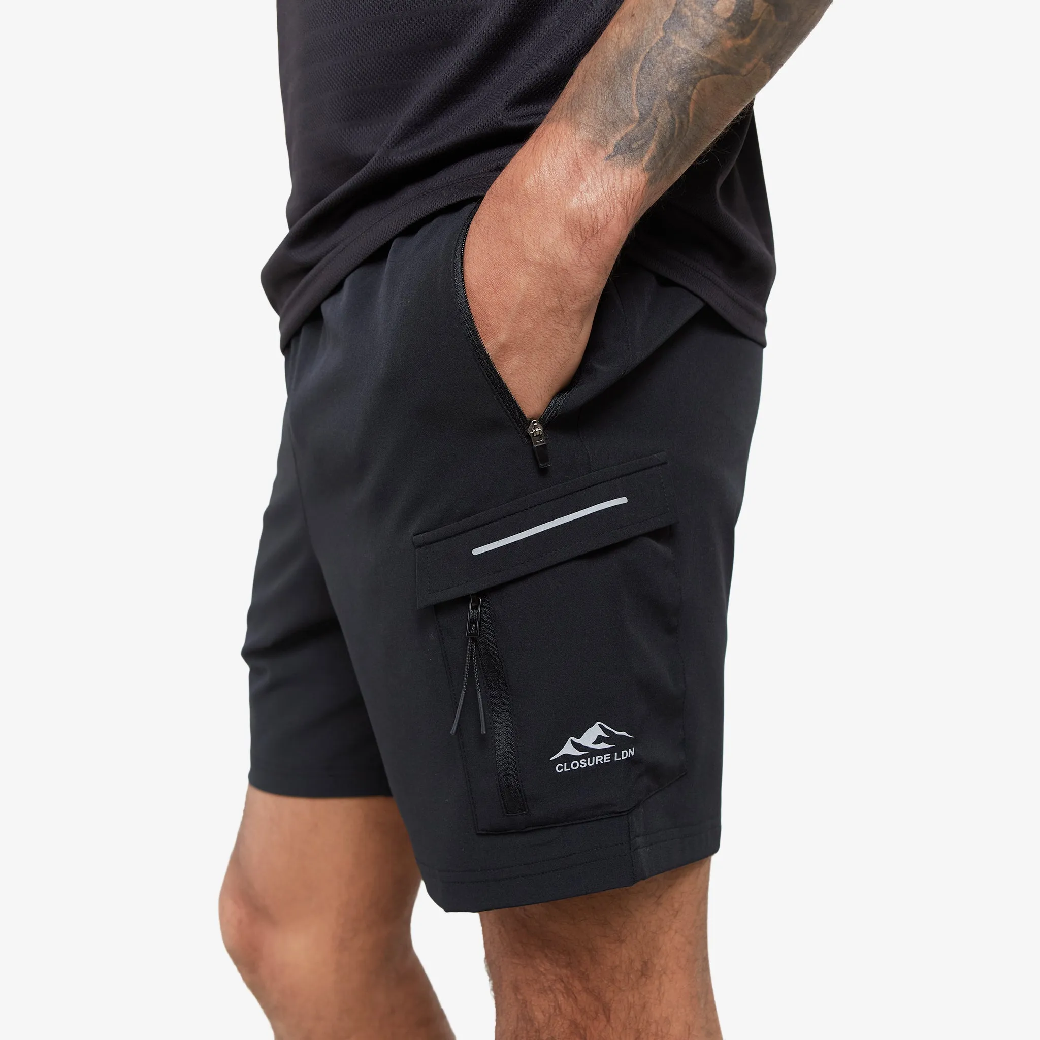 Tech Cargo Performance Short | Black
